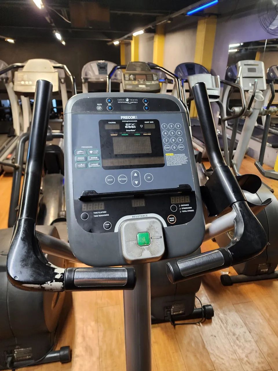 Bicicleta Precor ergométrica profissional - excelente estado - Foto 2