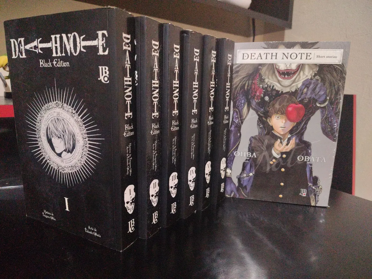 Mangá Death Note Black Edition + Short Stories