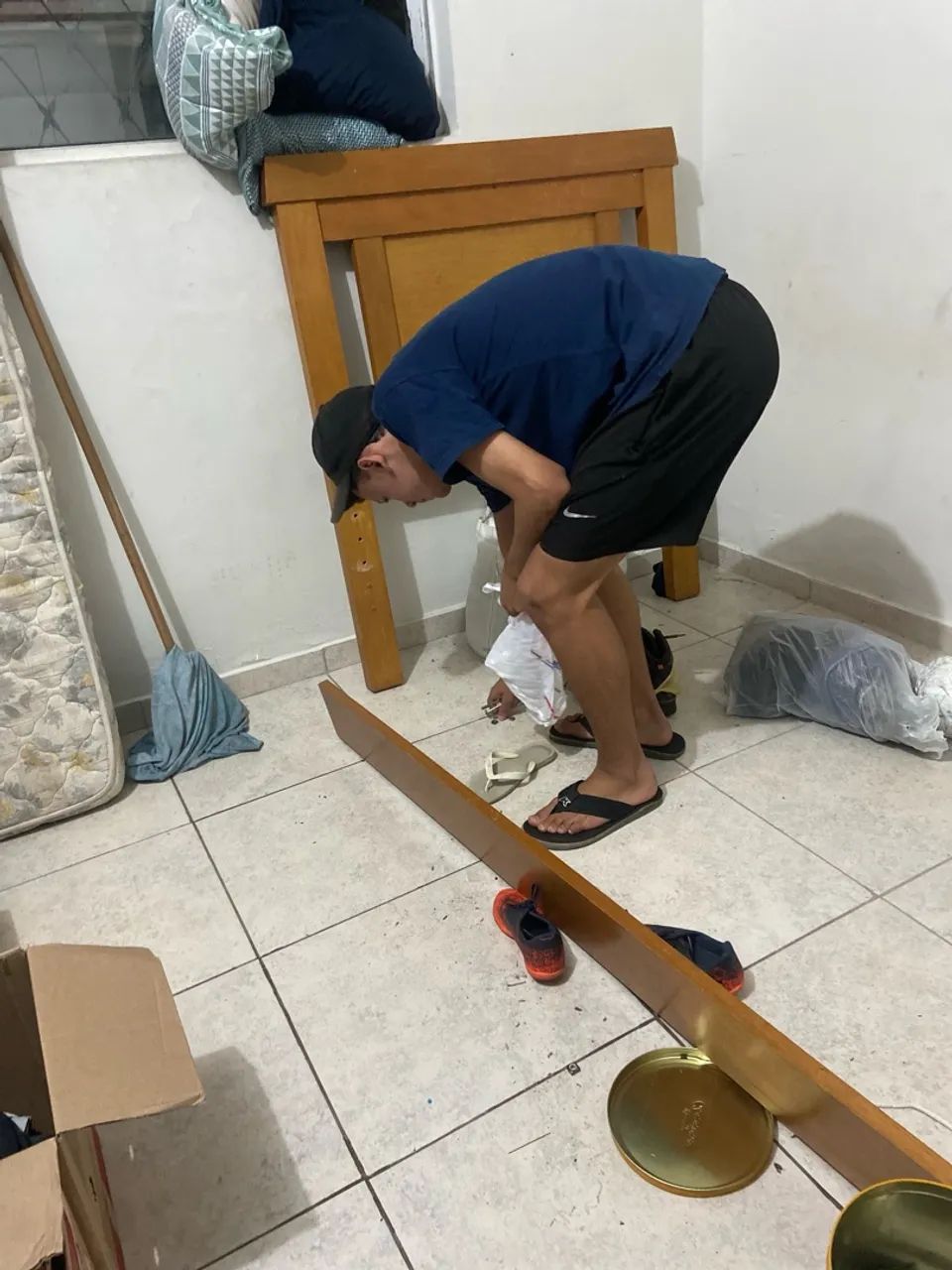 Cama de solteiro em madeira - Foto 2