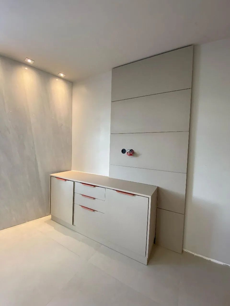 Armário de MDF com portas e gavetas - Foto 5