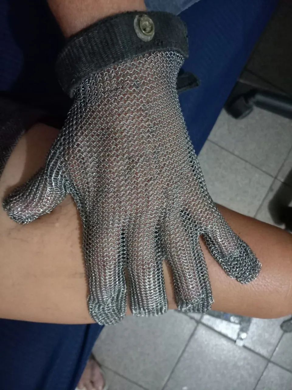 Luva de aço  - Foto 2