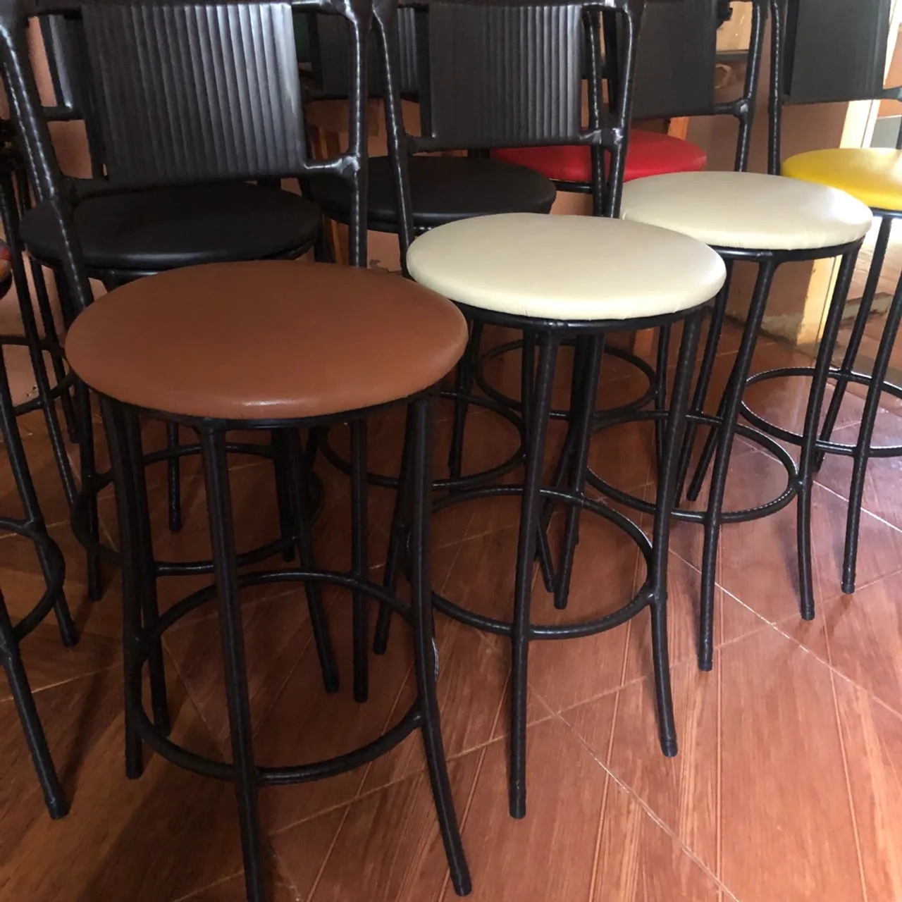 Banquetas ferro melhor preço!!