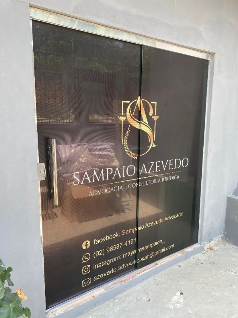 Adesivo perfurado para seu negócio - Foto 3