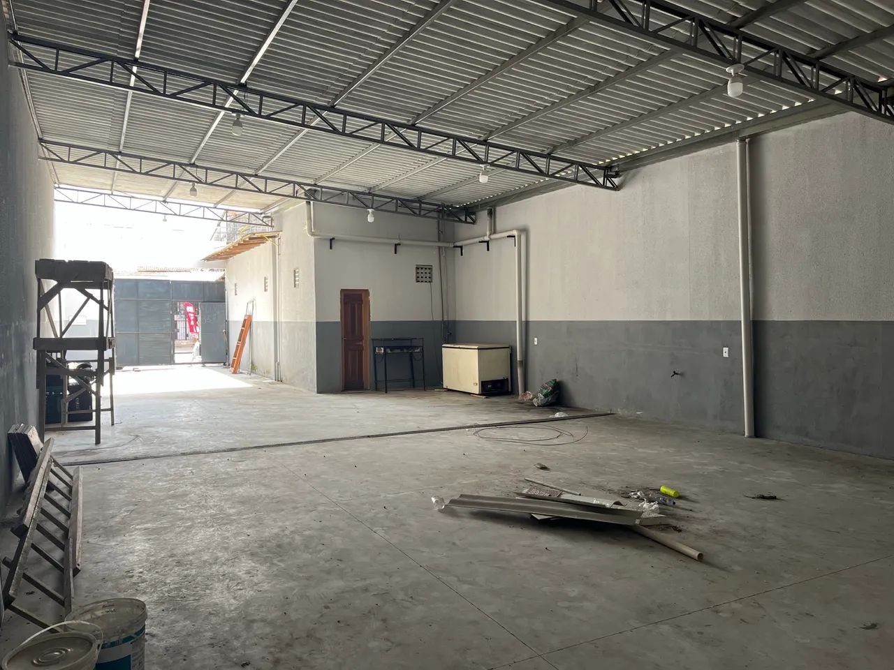 Alugo ponto comercial no 40h próximo à feira.  - Foto 2