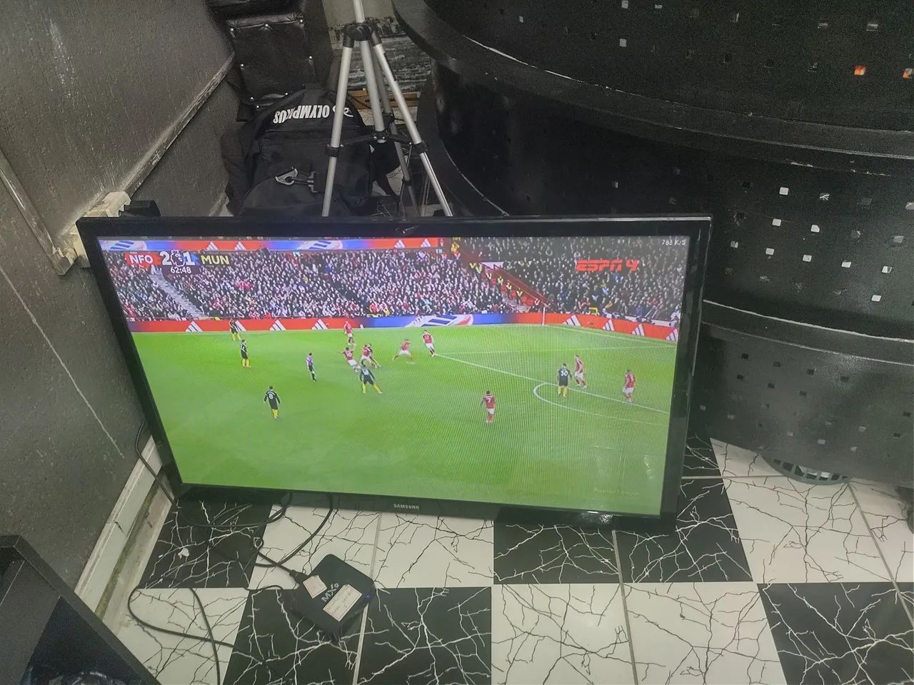 Vendo tv Samsung 50polegadas obs. Nao e smartv R$ 900,00
