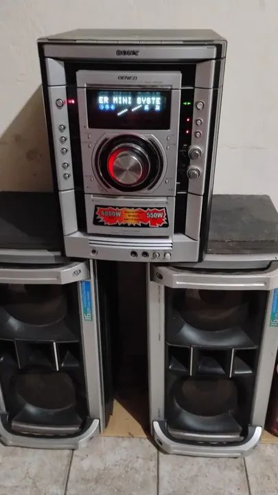 Som Sony muito bom dois FT em casa caixa  - Foto 3