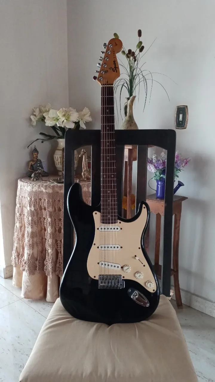 Guitarra Squire Strat by Fender