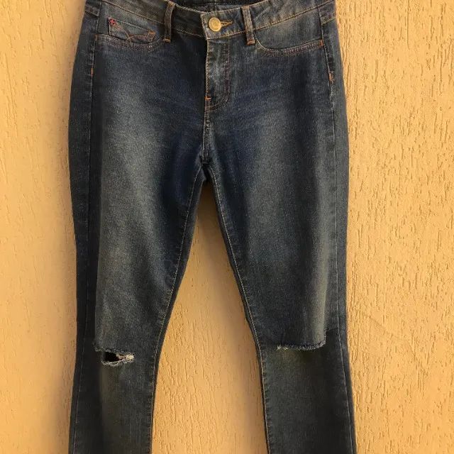 Calça Jeans Feminina Da Marca Carmim  - Foto 3