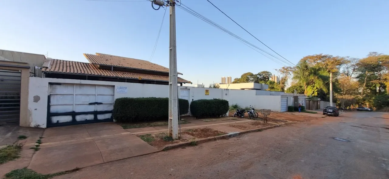 Casa com 3 dormitórios à venda, 268 m² por R$ 780.000,00 - Vila Rosa - Goiânia/GO