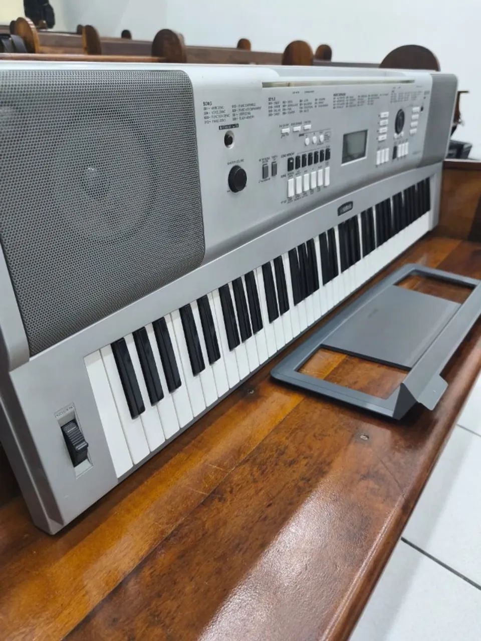 【未使用現状品】 YAMAHA 電子キーボード　DGX-230 ヤマハ | DGX-230 - Portable Grand - 概要