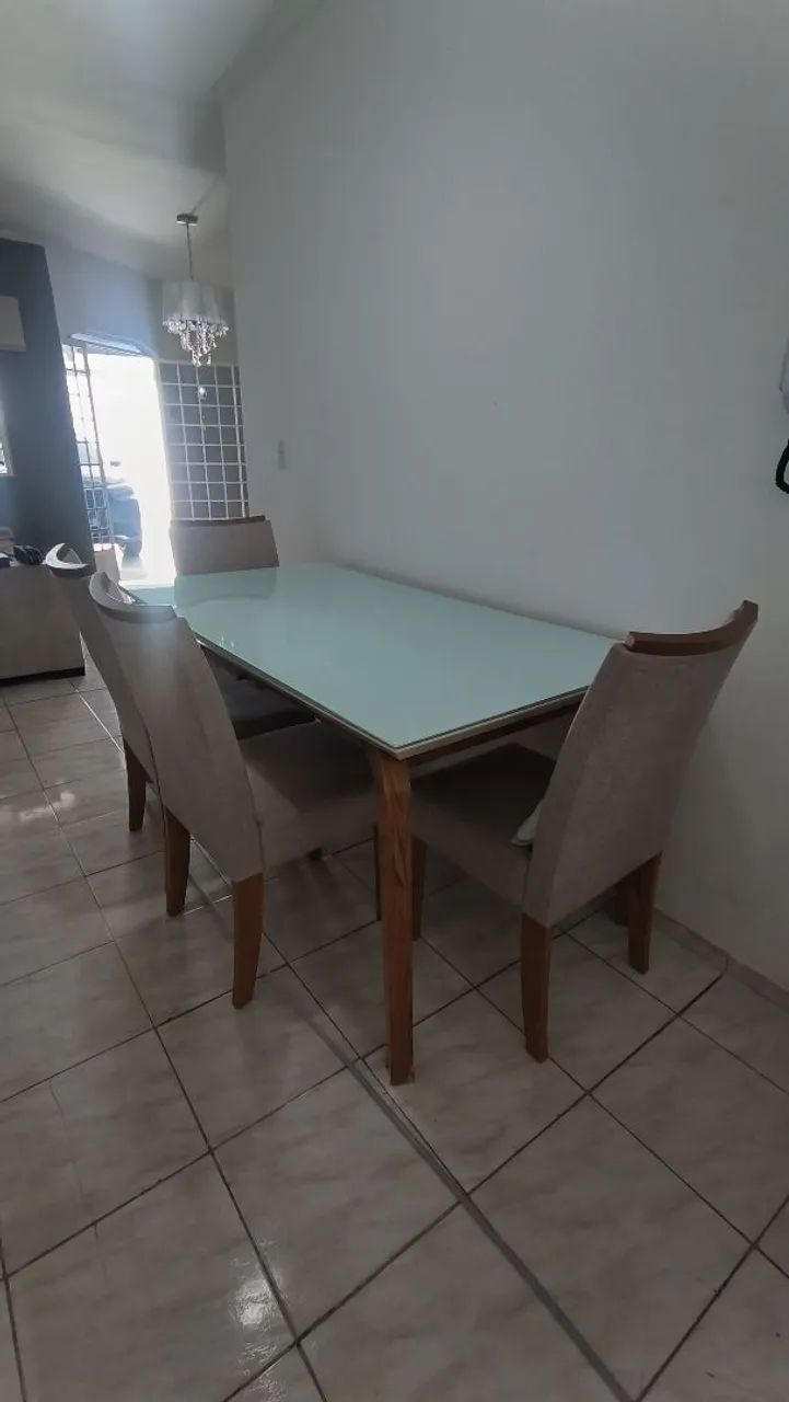 Mesa de jantar com 4 cadeiras 64296267017345121