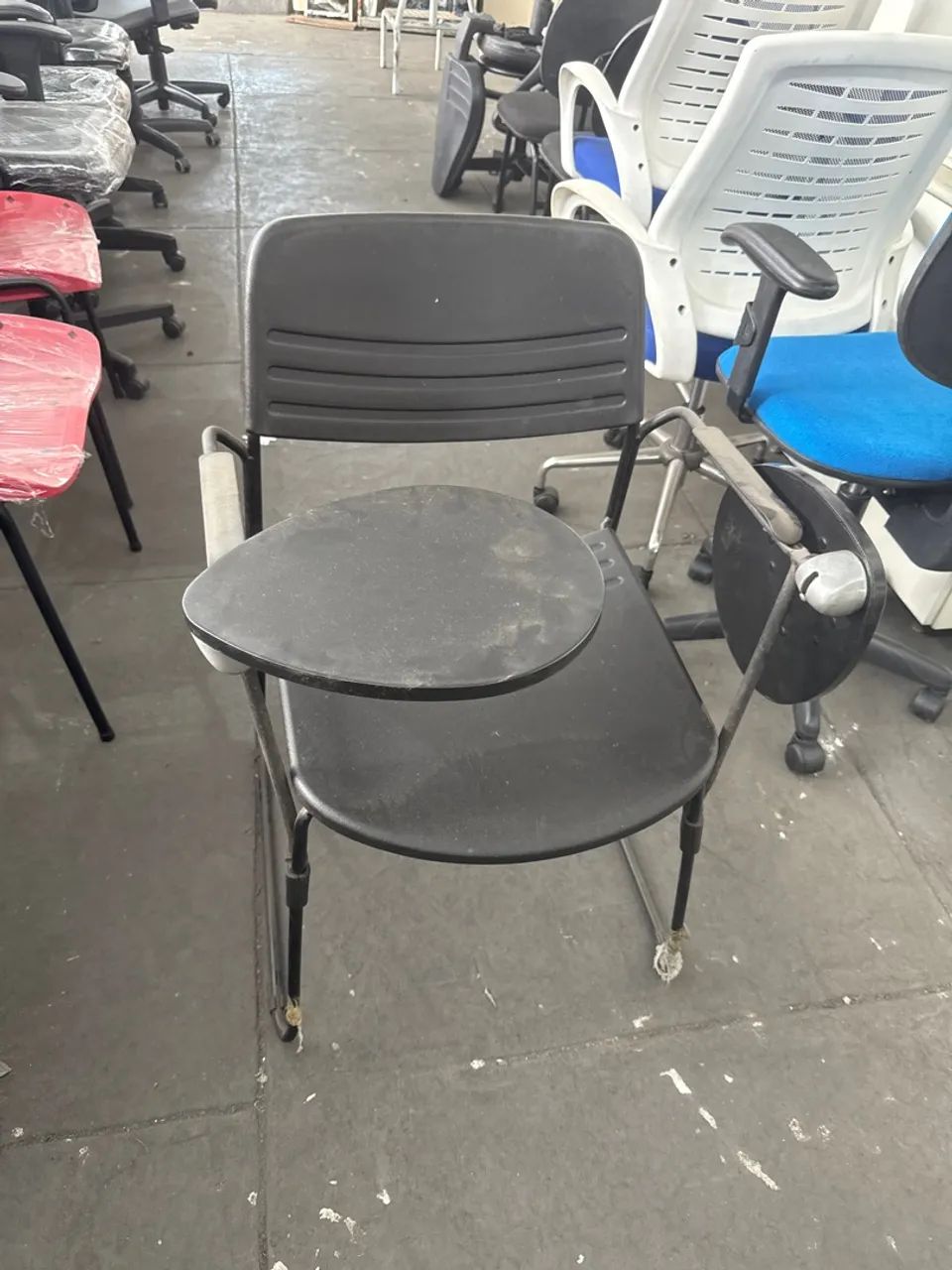 Cadeira manicure e universitária  - Foto 2