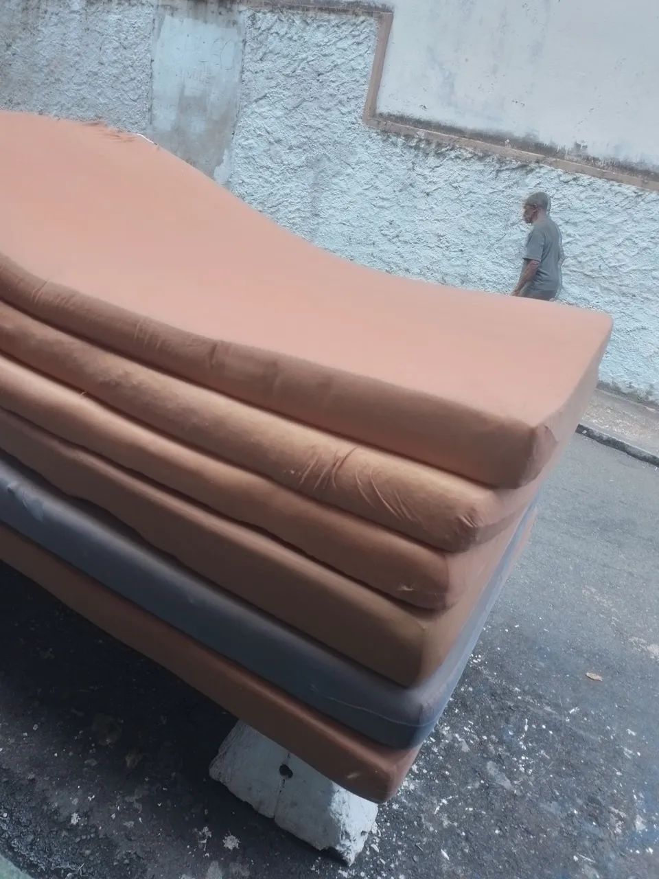 Colchão de casal  120 ,$ cada unidade  - Foto 3