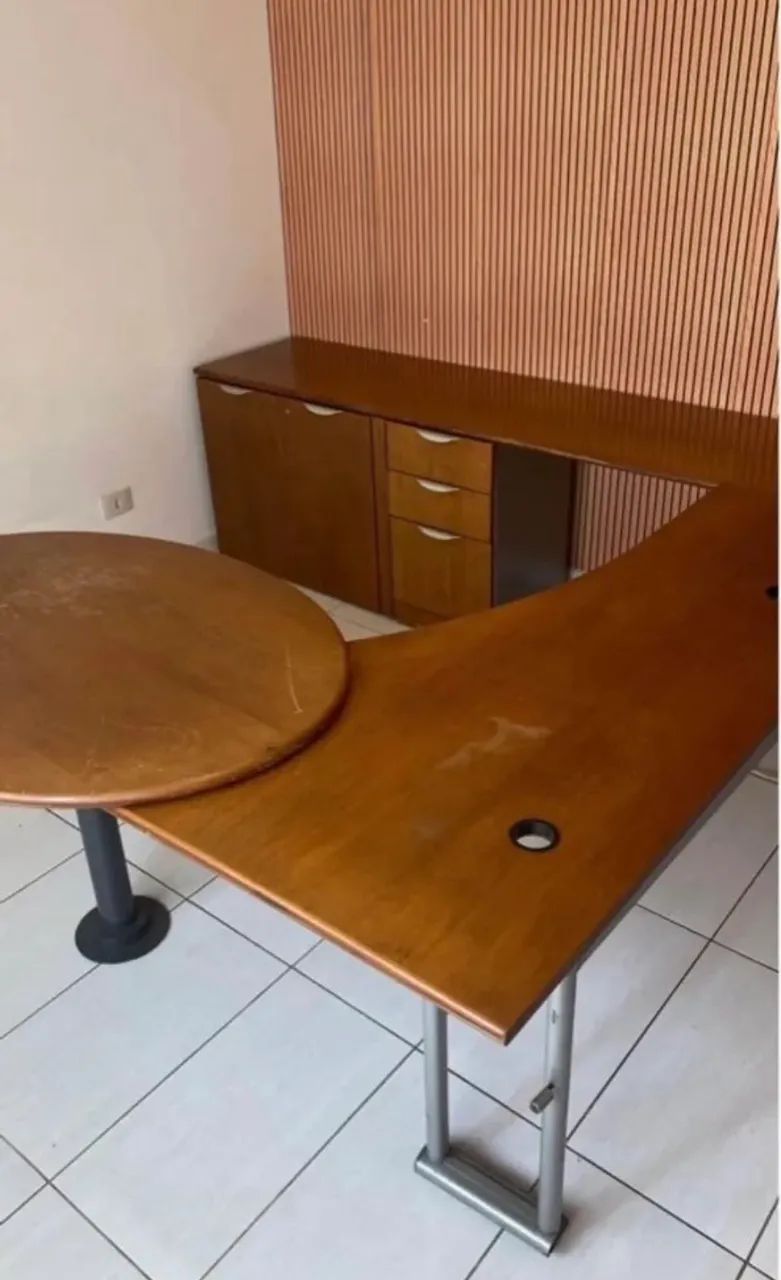 Mesa para escritório em madeira e ferro - Foto 2