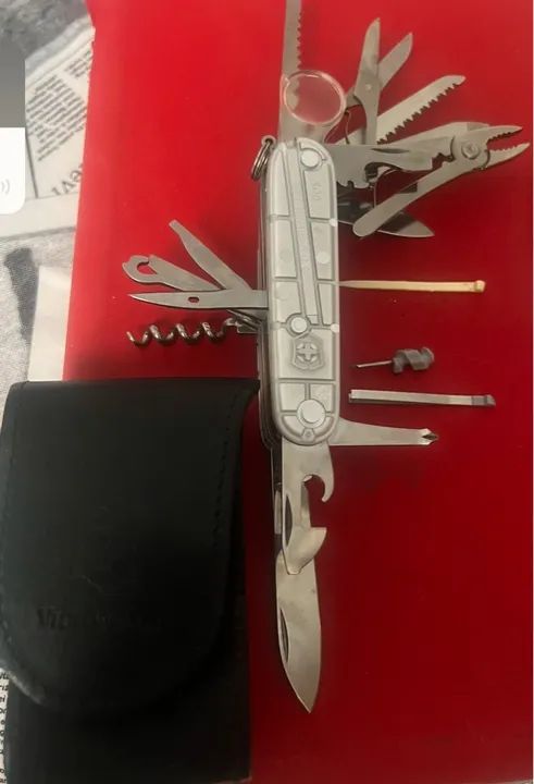 Canivete Suíço Multifuncional para Acampamento