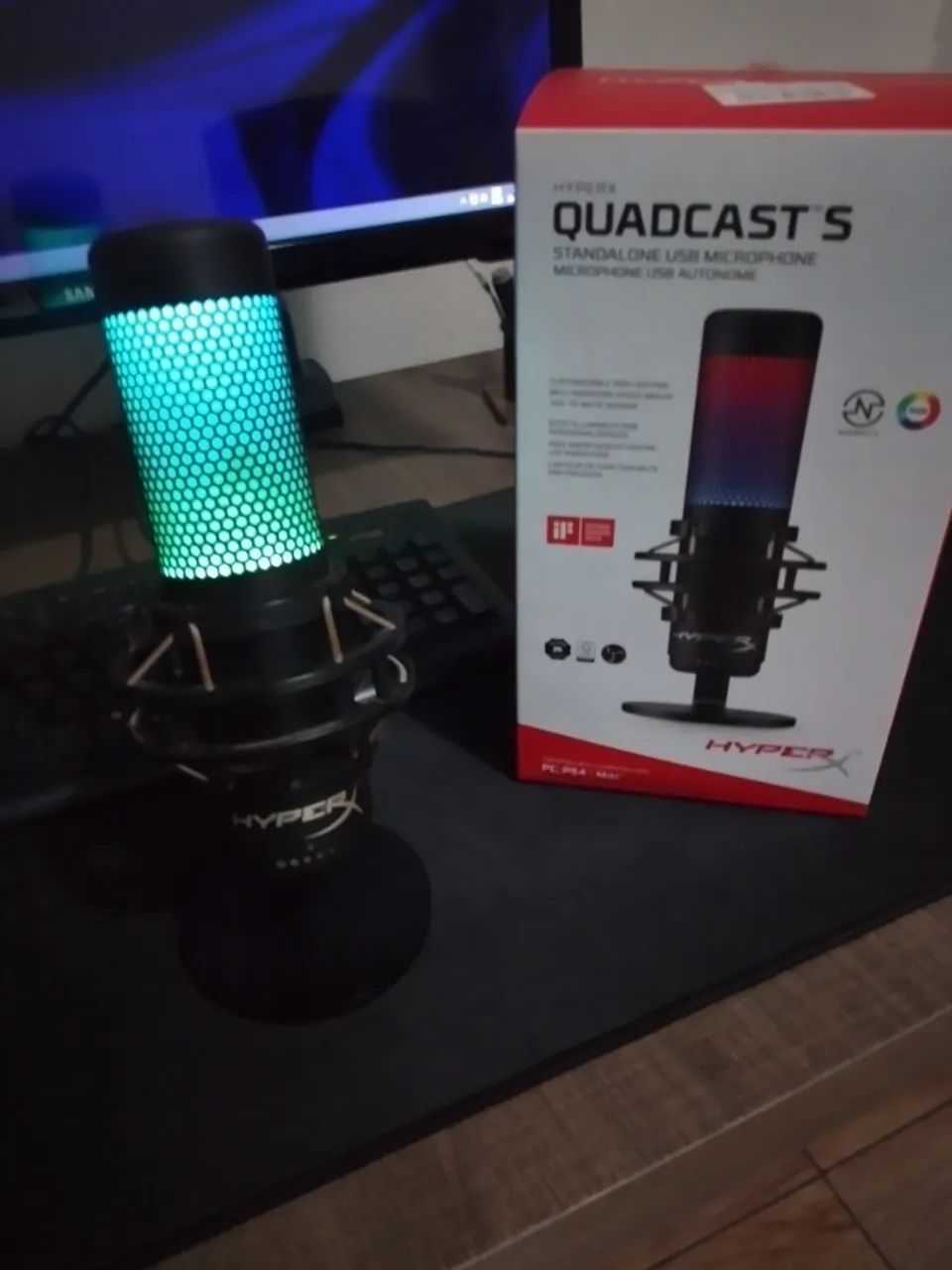Microfone HypeX Quadcast S RGB - Microfone USB
