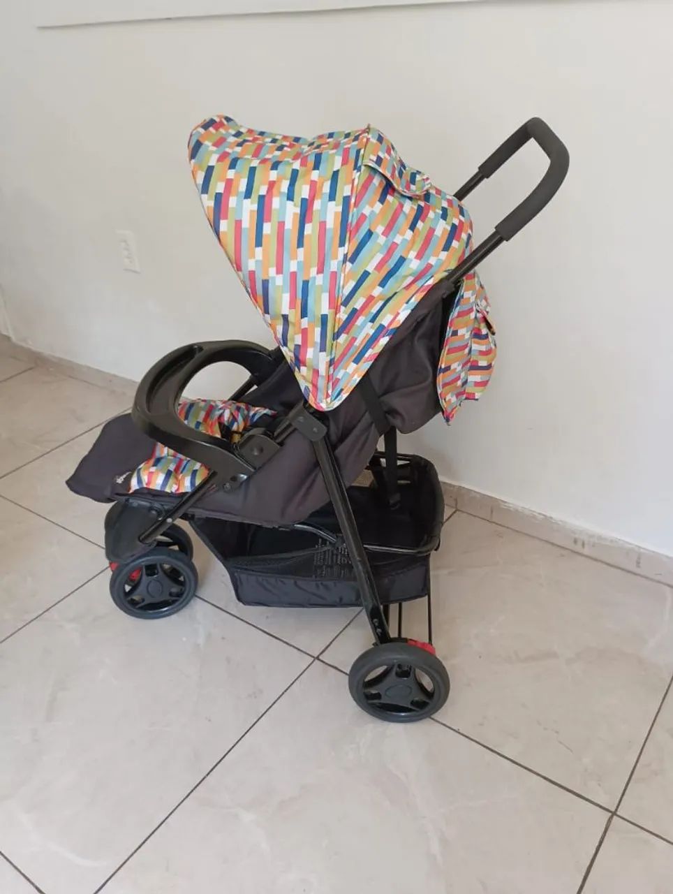 Carrinho de Bebê - Multicolorido - Voyage  - Foto 2