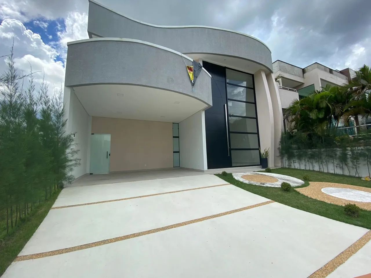 Casa no Condomínio Passaredo  tem 138m² / 3 Suítes com Pé Direito Duplo na Ponta Negra - Foto 2
