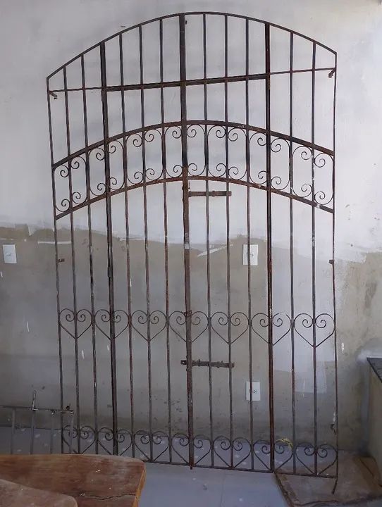 Porta de ferro com grade para segurança - Foto 3