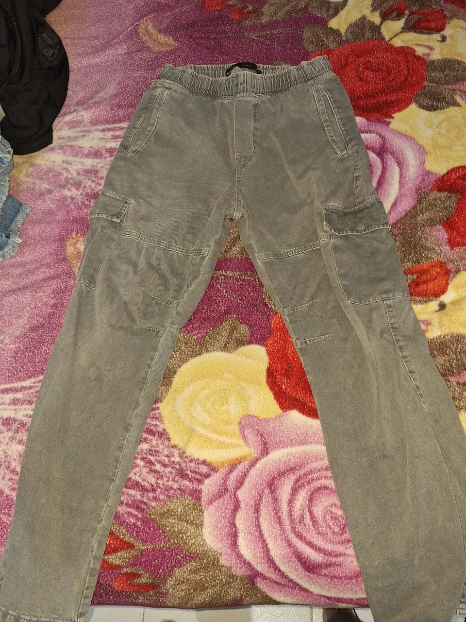 Calça Cargo Cinza Confortável
