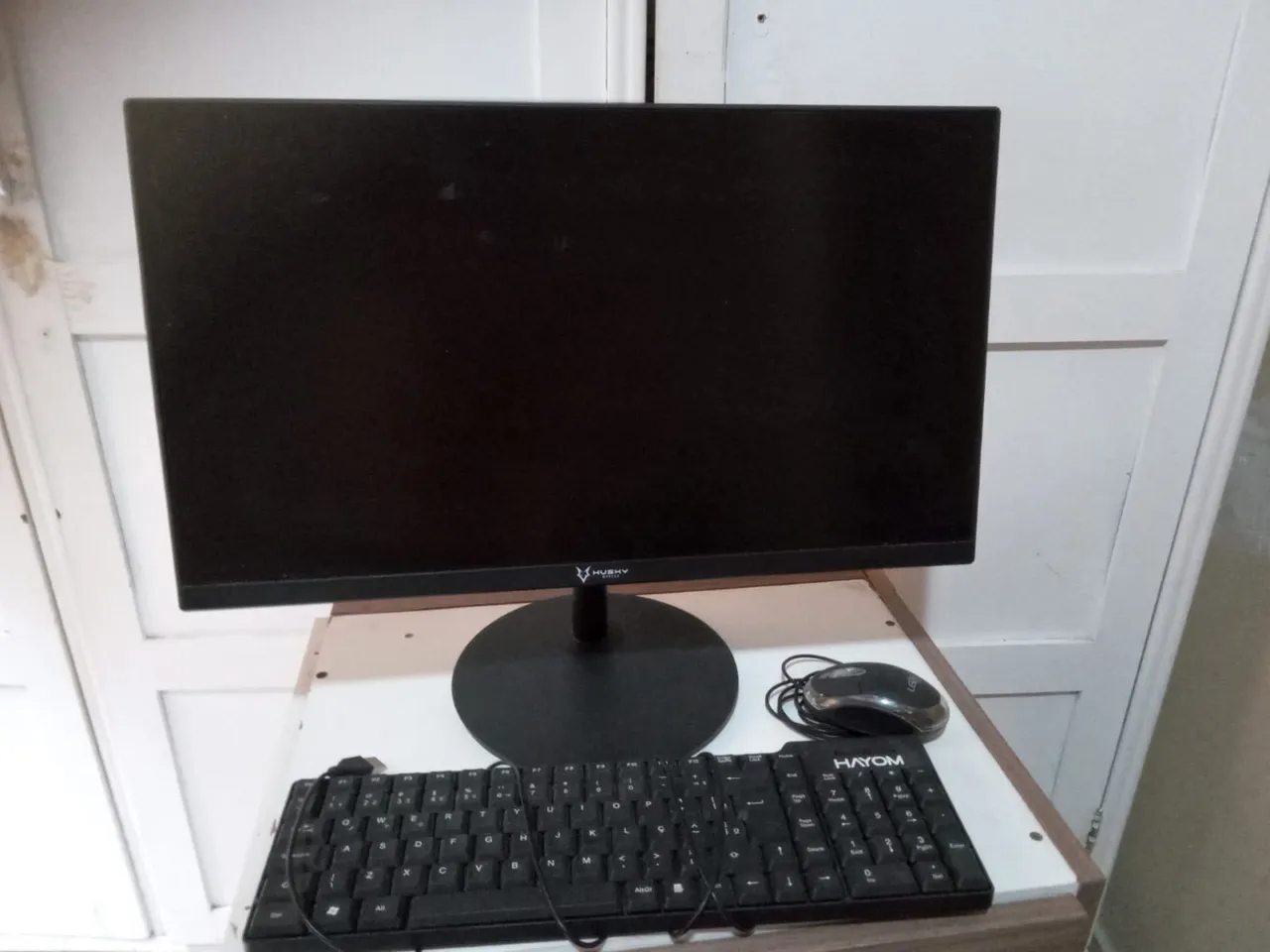 Monitor Husky