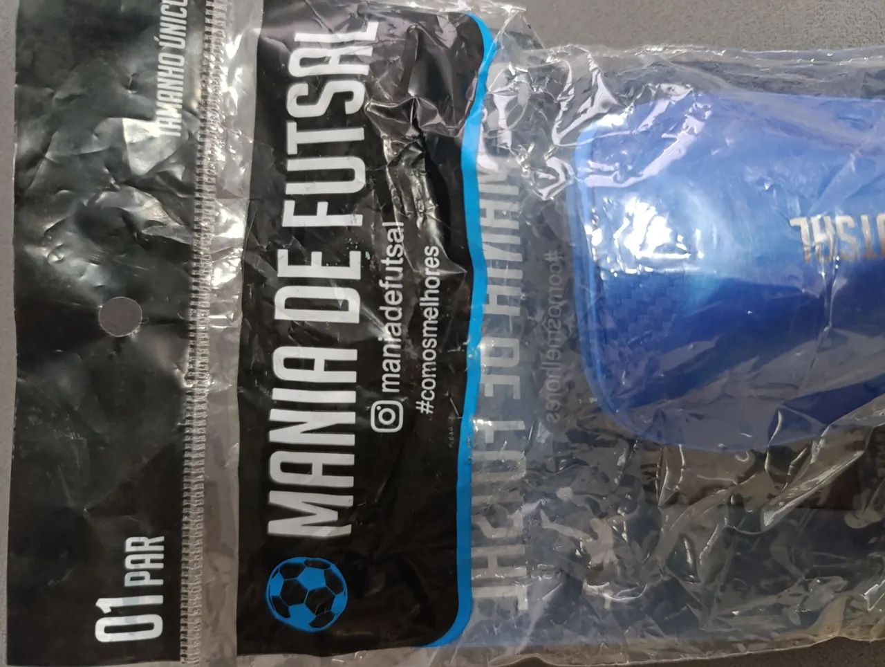 Caneleira azul tamanho único mania de futebol  - Foto 2