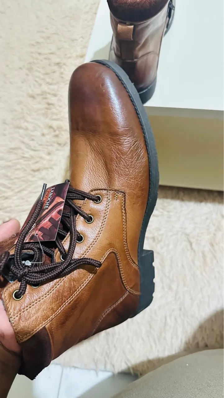 Bota de Couro Marrom La Roche - Nova!