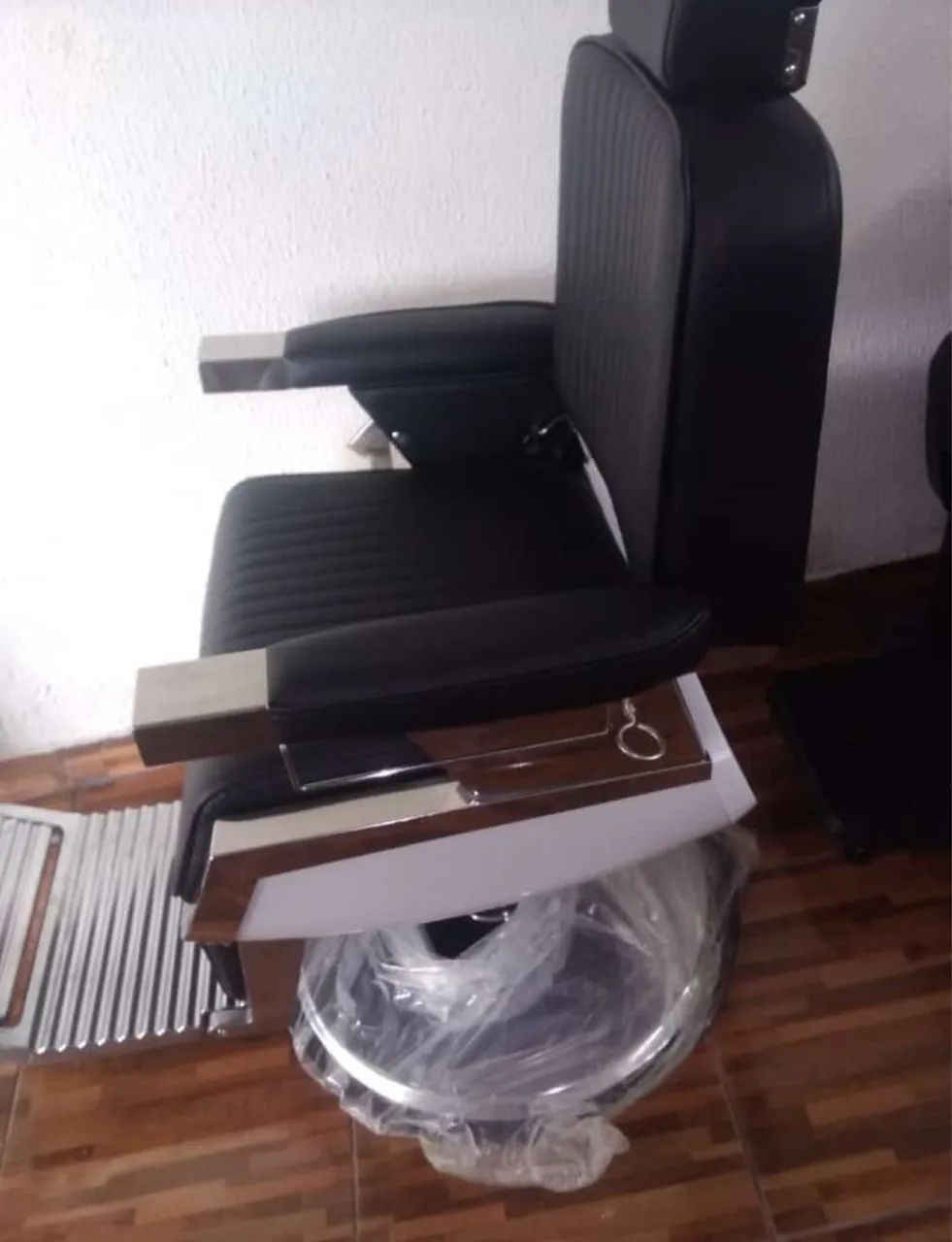 Poltrona Cadeira Top de Barbearia  - Foto 5