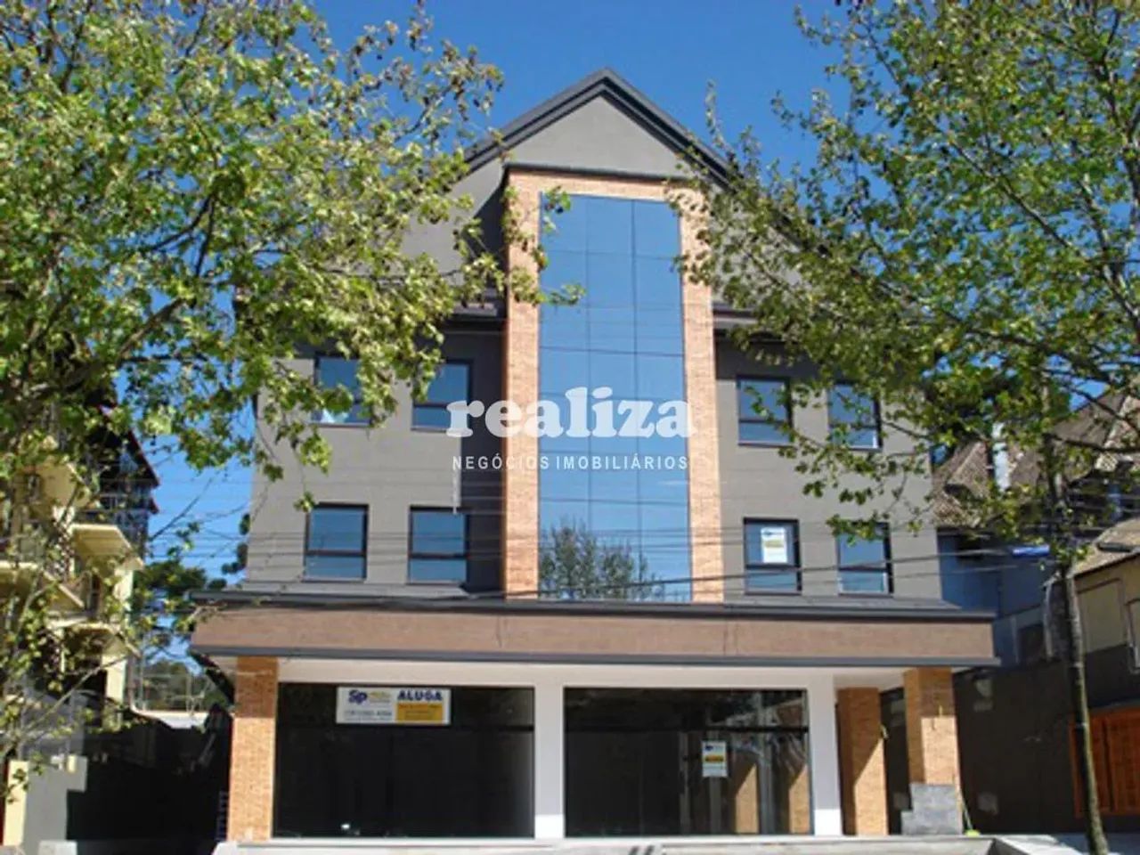 SALA COMERCIAL MOBILIADA