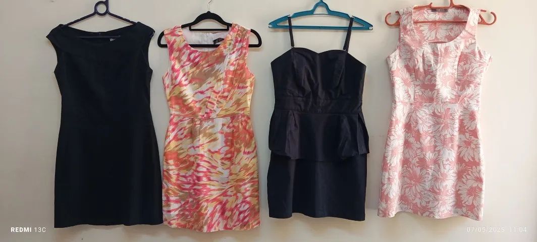LOTE C/4 VESTIDOS P 