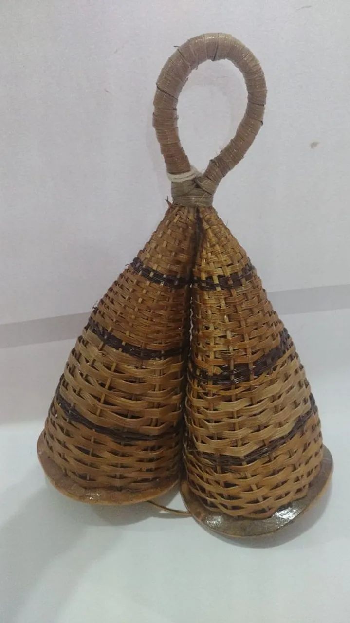 Chocalho de Bambu - Instrumento Musical - Instrumentos musicais - Torre ...