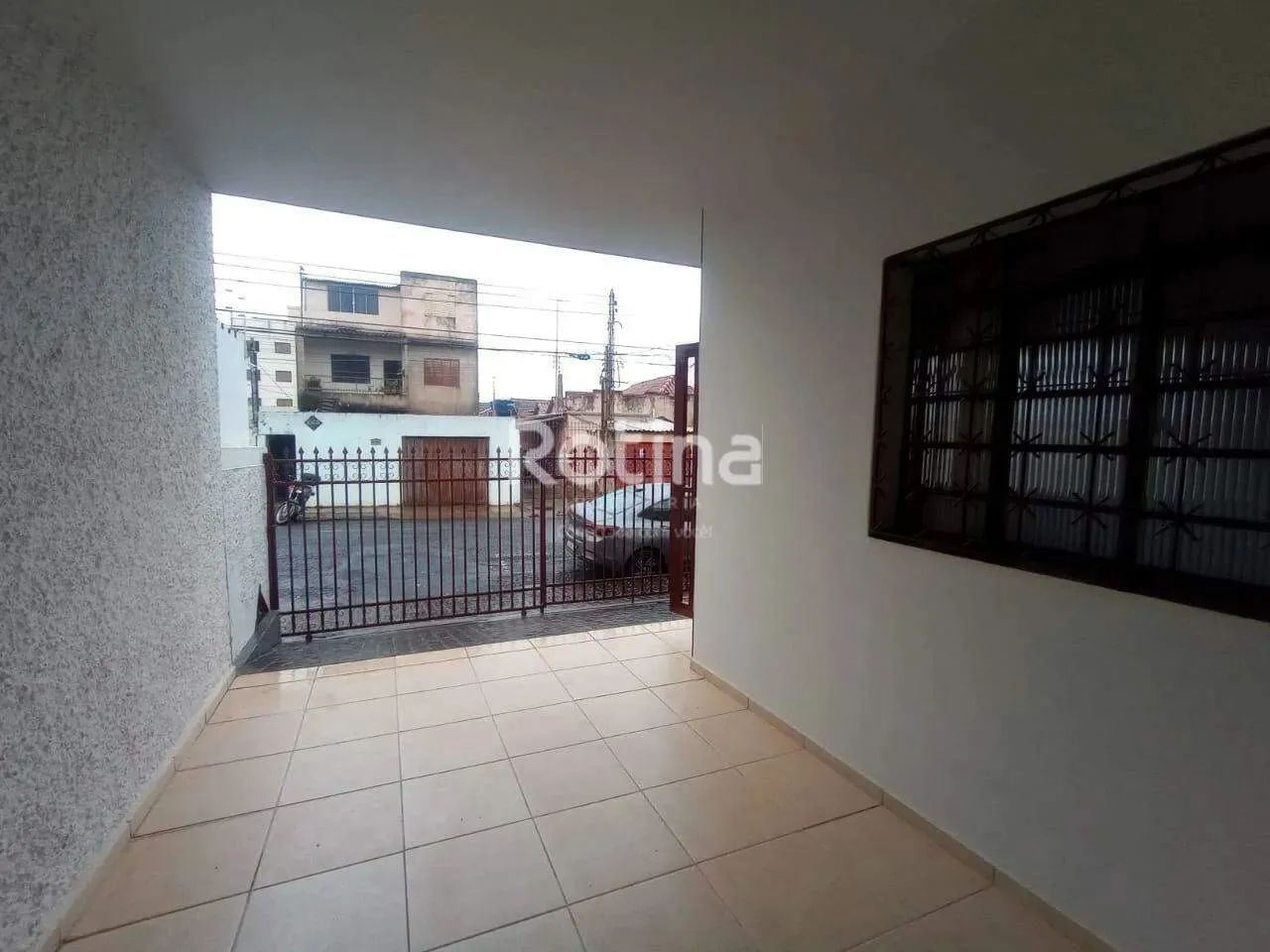 Casa para alugar, 4 quartos, Nossa Senhora Aparecida - Uberlândia/MG - Rotina Imobiliária - Foto 5