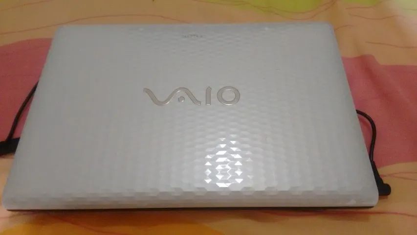 Notebook Sony Vaio 15 pol. , SSD 480gb / Memoria 8gb, Teclado