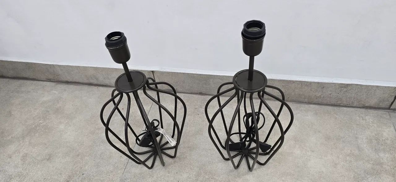 PAR DE BASE DE LUMINÁRIA DE MESA ANFORA - Foto 4