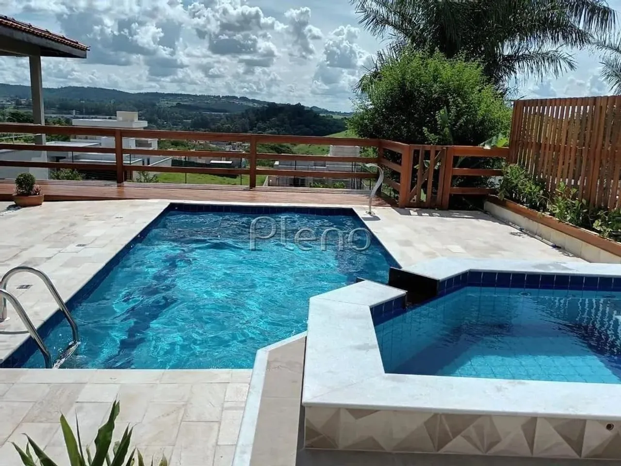 Sobrado à venda em Vinhedo, Santa Cândida, com 3 suítes, com 300 m², Vila Hipica I