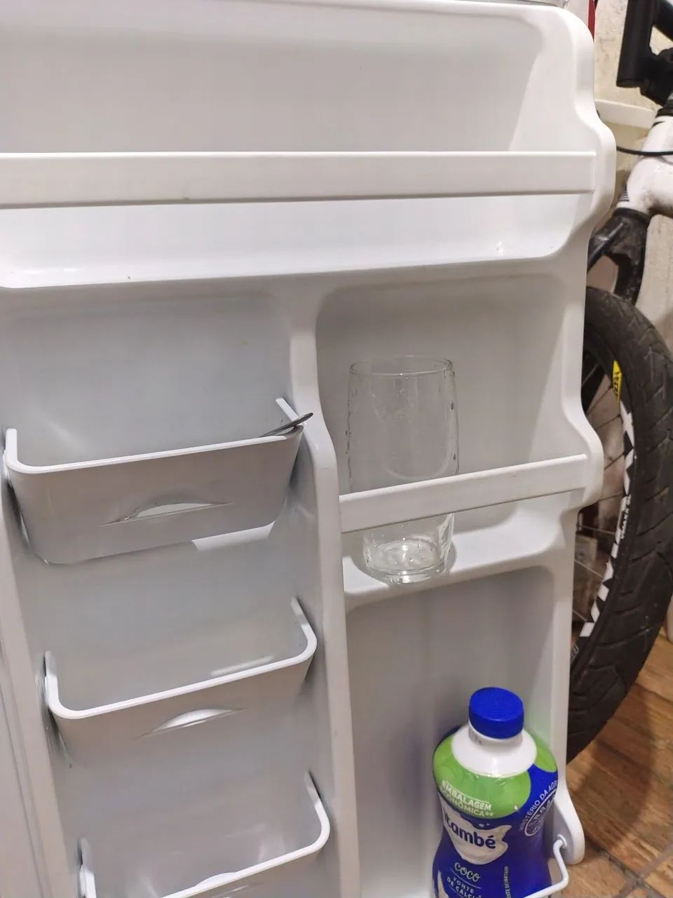 Vendo frigobar todo bom - Foto 2