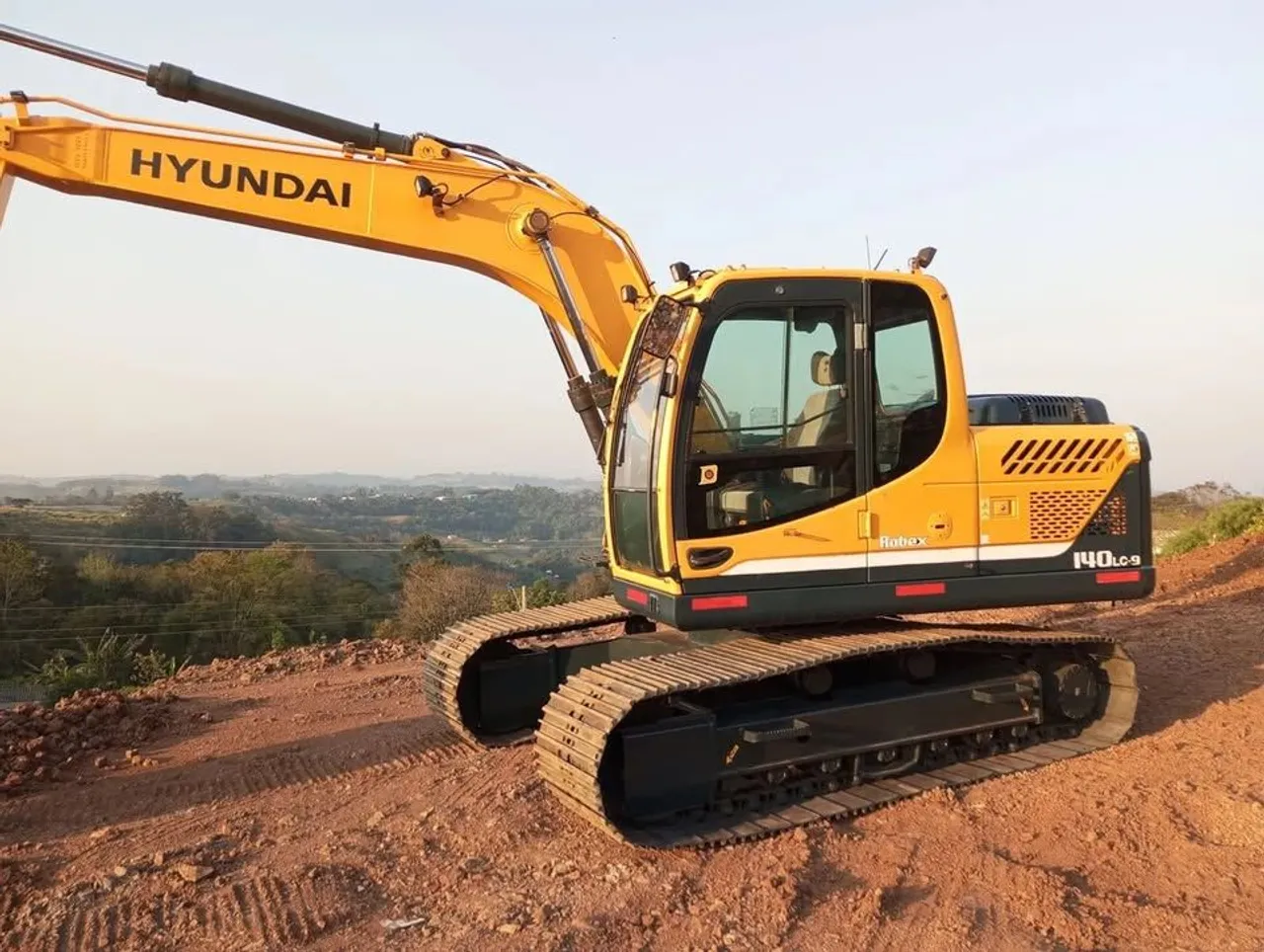Hyundai 140LC-9