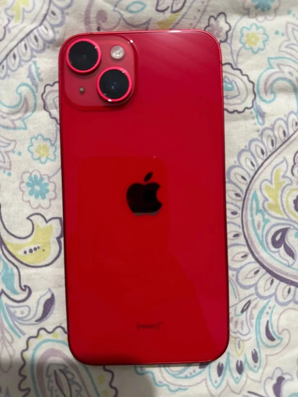 Vende- IPHONE EM PERFEITO ESTADO TÁ COM PELÍCULA.
