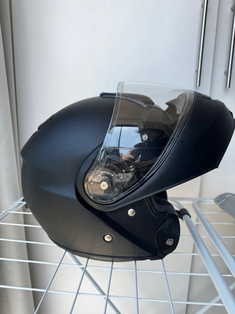 Capacete SHOEI NEOTEC TAM 60 zerado  - Foto 5