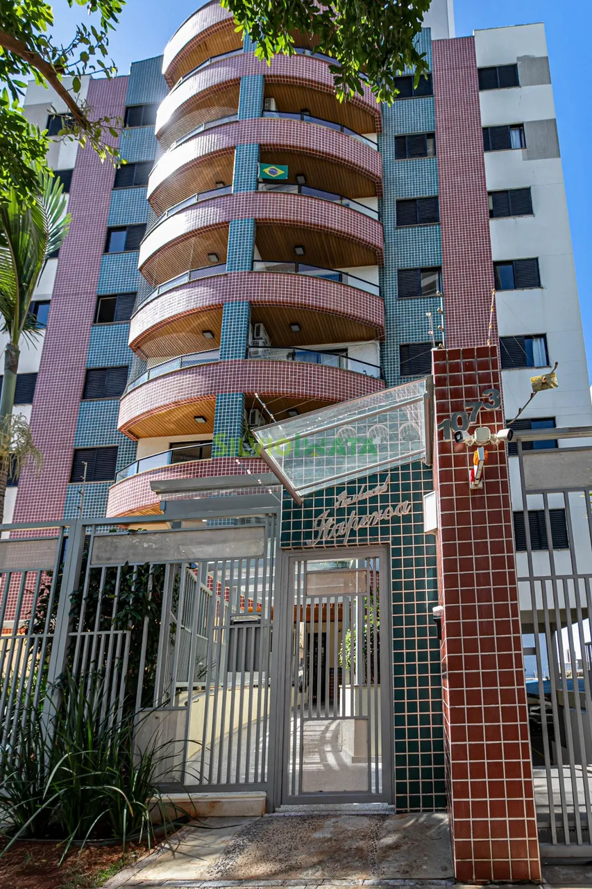 EXCELENTE DE 03 QUARTOS, SEMI MOBILIADO, SENDO 01 SUITE, PARA MORAR NO ED. ITAPEROA , NA V