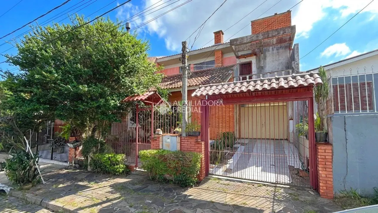 Casa com 3 quartos na Zona Sul - Porto Alegre.