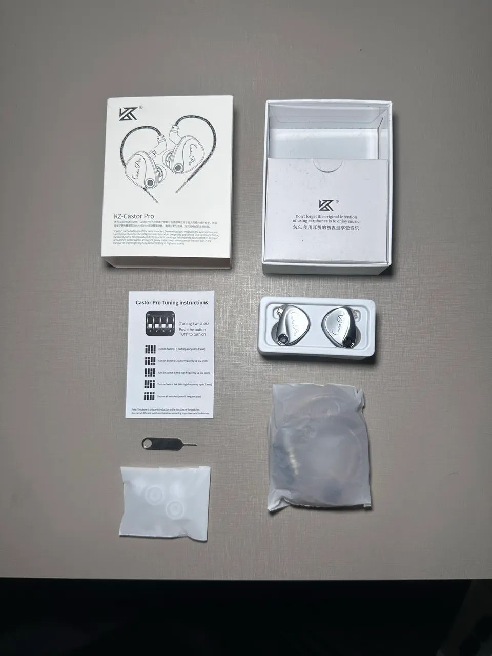 KZ Castor Earphones with Microphone - NEW64595542782209120