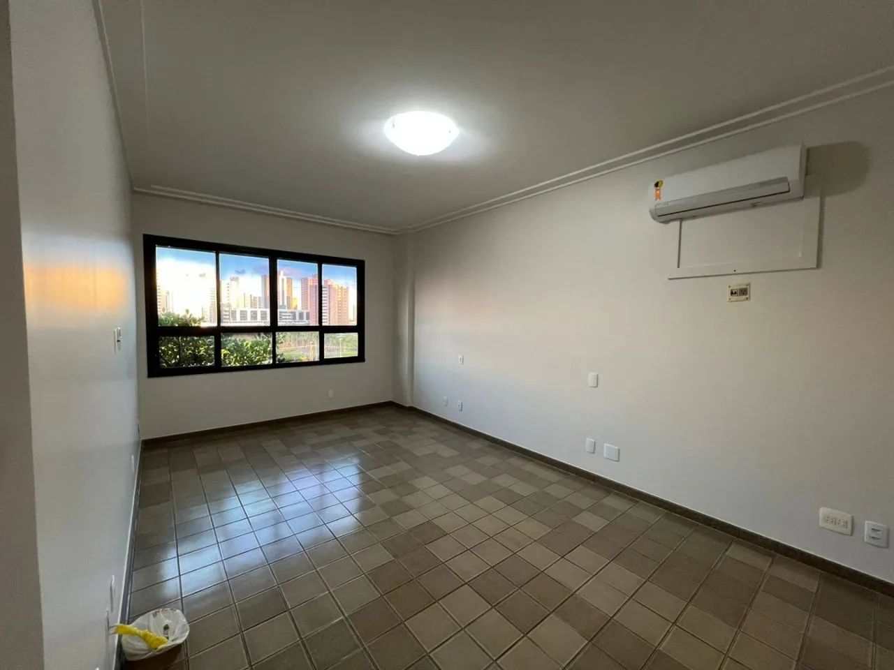 Apartamento Padrão com 170m² ,4 quartos ,2 suites ,4 banheiros ,2 vagas , Grageru, Grageru - Foto 4