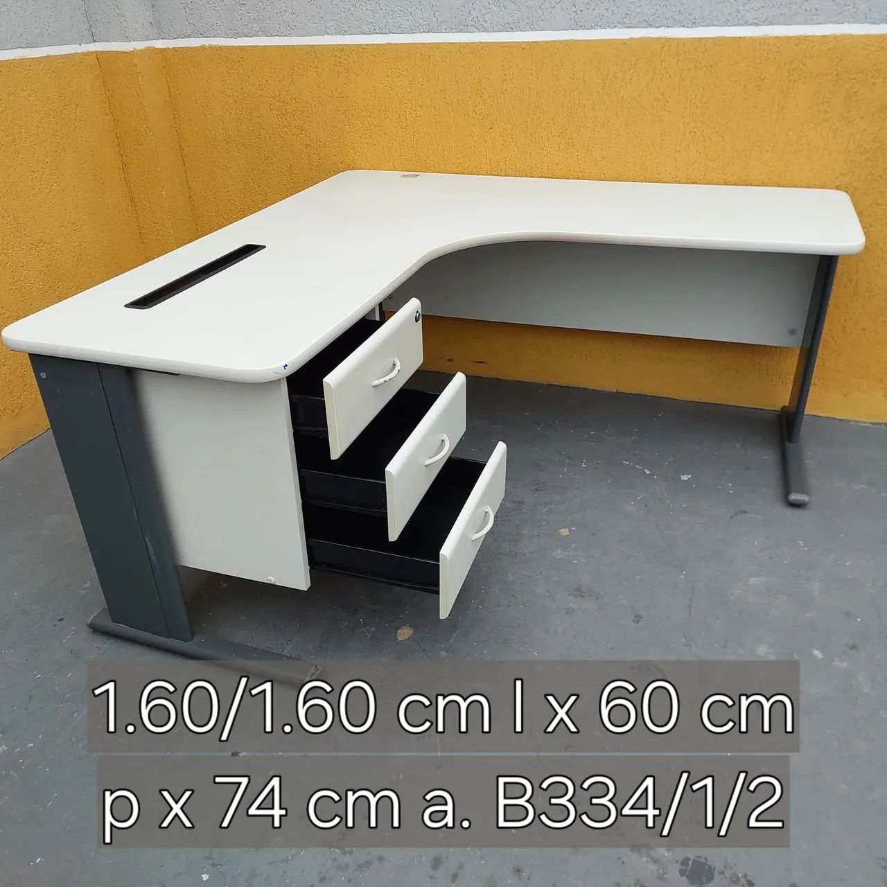 Mesa de Escritório em L com Gavetas - Foto 2