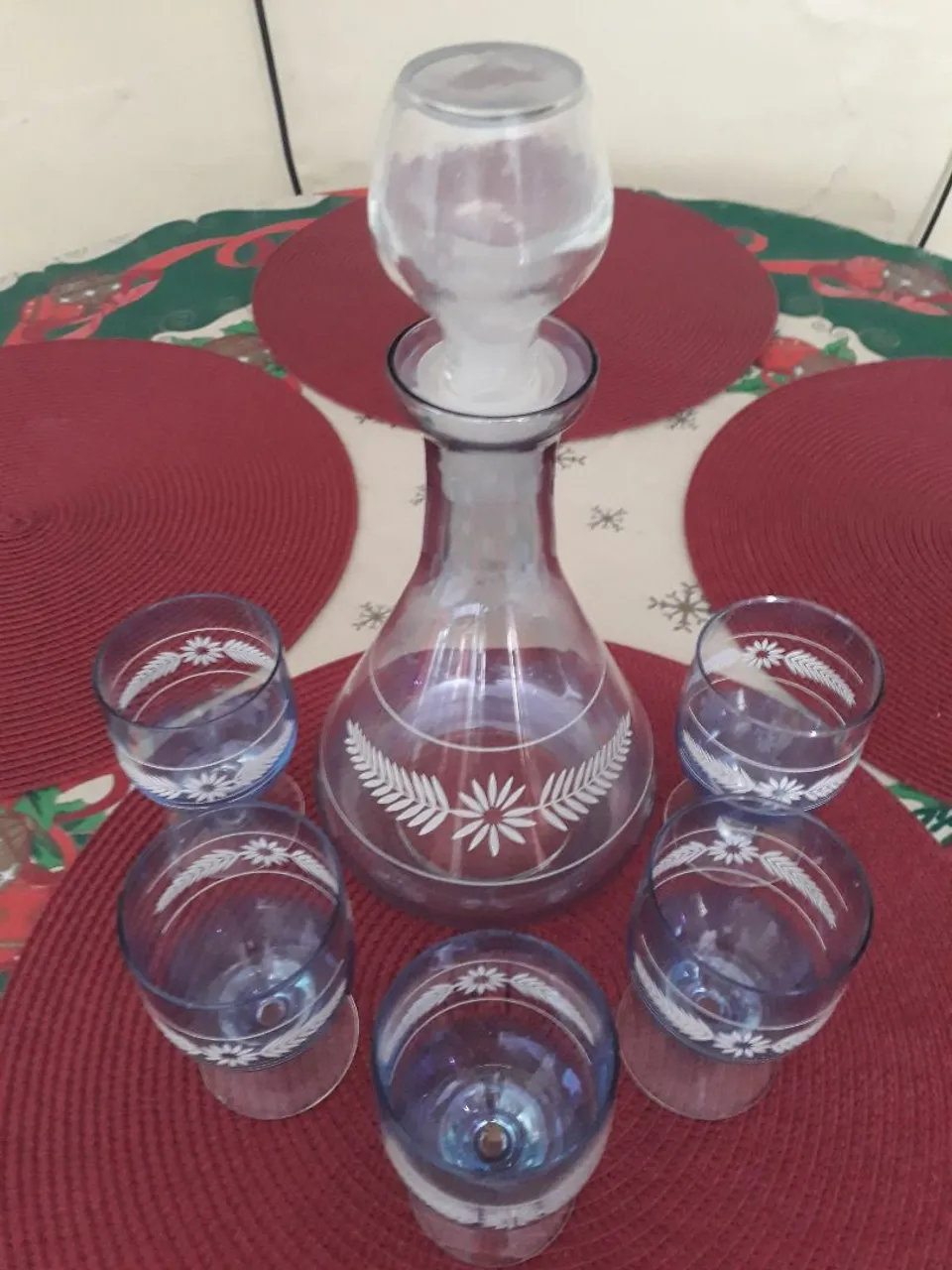 Conjunto de Jarra com 5 Taças Decoradas
