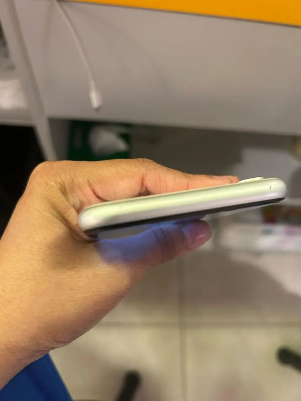 ? VENDO IPHONE XR BRANCO ? - Foto 2