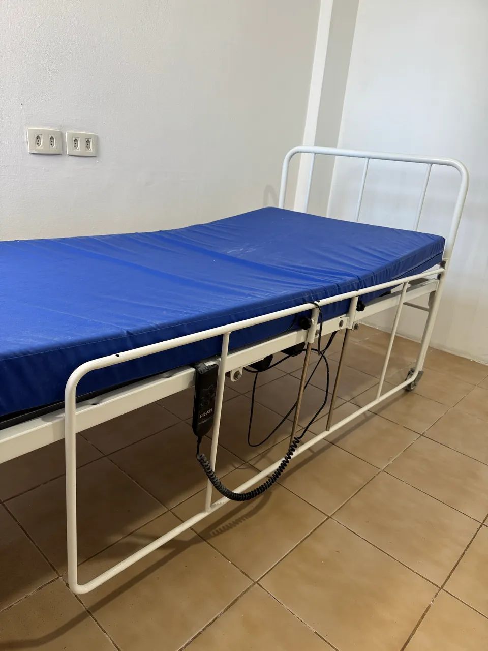 Cama hospitalar elétrica  - Foto 3