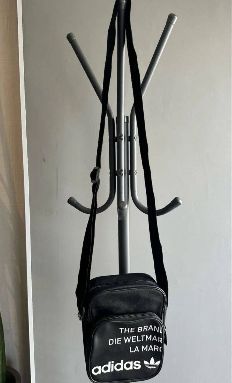 bag adidas de couro preta - Foto 3