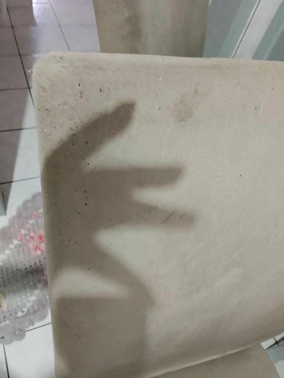 Vendo mesa com 4 cadeiras  - Foto 4