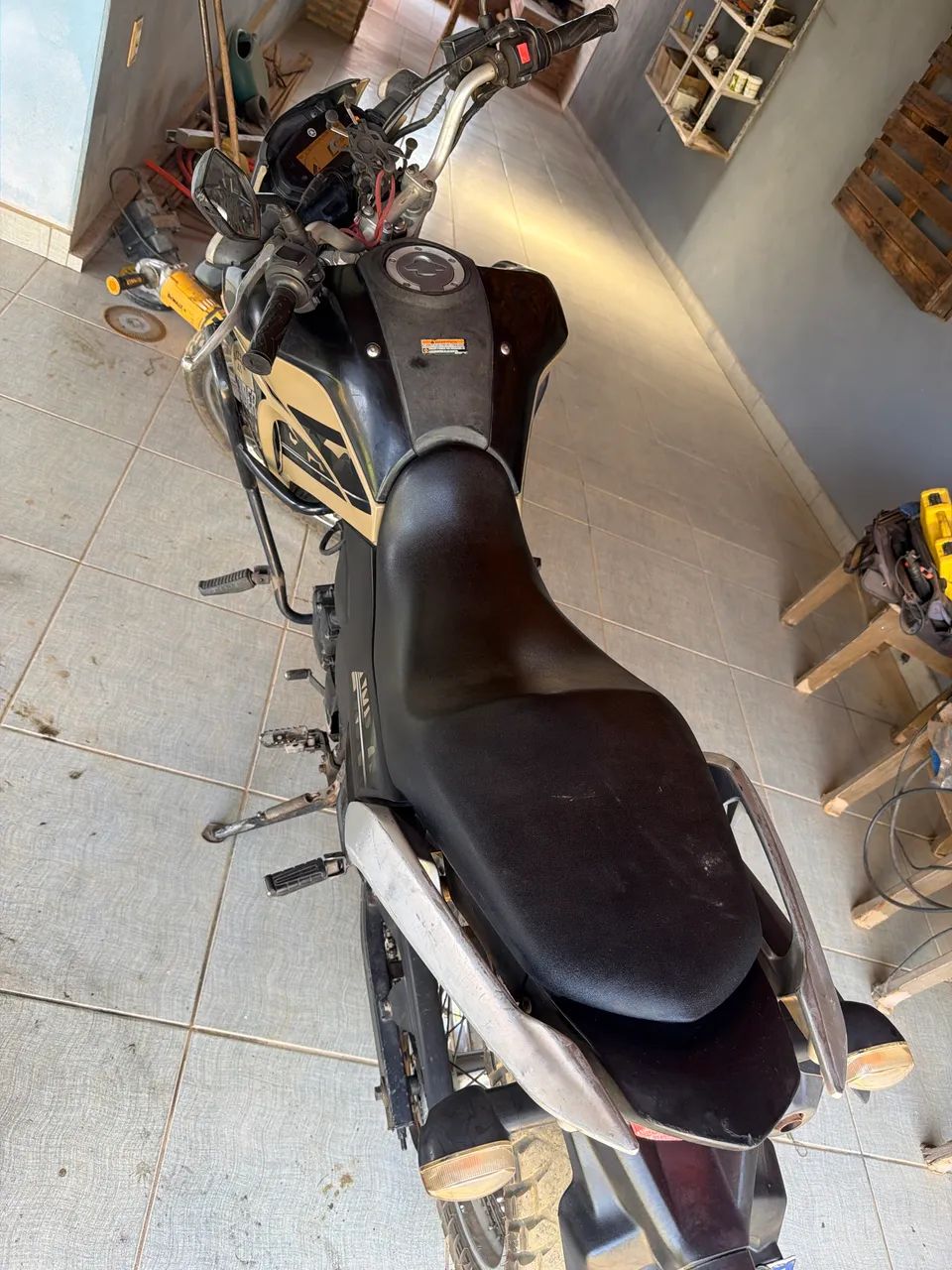 XTZ Lander 250 - Foto 3